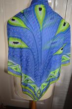 prachtige pareo, fris blauw, neon groene kleur, Kleding | Dames, Badmode en Zwemkleding, Ophalen of Verzenden, Zo goed als nieuw
