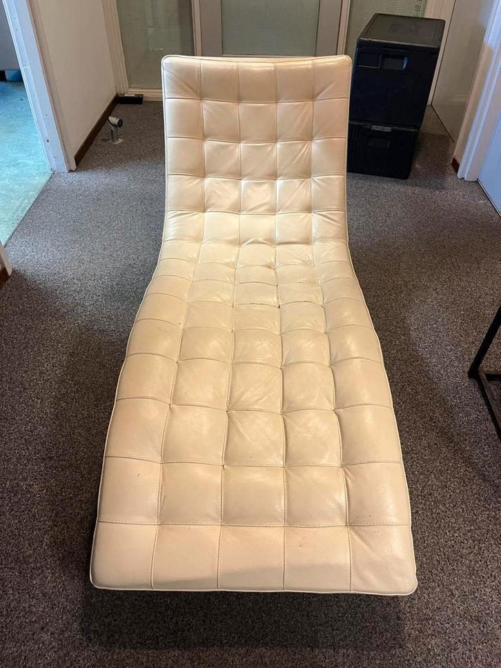 Wit leren chaise longue, Huis en Inrichting, Banken | Sofa's en Chaises Longues, Gebruikt, Eenpersoons, Minder dan 150 cm, Leer