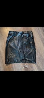 Kort rokje van nep leer - maat M, Ophalen of Verzenden, Gedragen, Maat 38/40 (M), Zwart