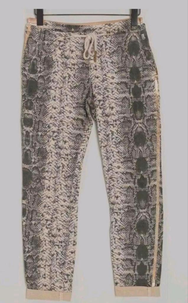 Nieuwe ecru grijs Summum broek snakeprint maat 42, Kleding | Dames, Broeken en Pantalons, Nieuw, Maat 42/44 (L), Beige, Lang, Verzenden