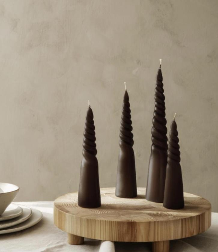 Nieuw kaarsen van Ferm Living twv €  55,00 per set!, Huis en Inrichting, Woonaccessoires | Kandelaars en Kaarsen, Nieuw, Minder dan 25 cm