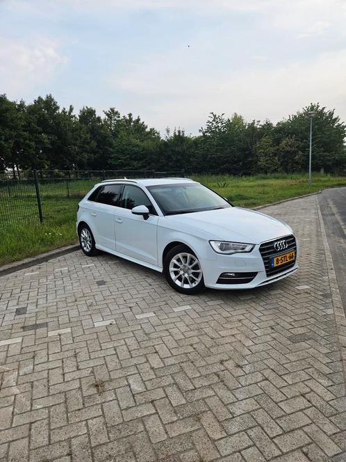 Audi A3 1.6 TDI Ultra (zuinig, NL auto, NAP), Auto's, Audi, Particulier, A3, Airconditioning, Alarm, Bluetooth, Boordcomputer