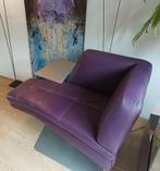 Paarse bank/chaise longue, Huis en Inrichting, Banken | Sofa's en Chaises Longues, Ophalen, Zo goed als nieuw, Leer