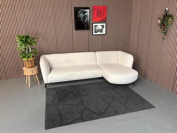 GRATIS LEVERING Montel Icarus Loungebank 290x160 GEREINIGD, Huis en Inrichting, Banken | Bankstellen, Zo goed als nieuw, Hoekbank