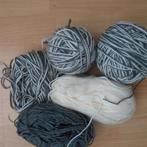 Wol grijs, wit, Ophalen of Verzenden, Zo goed als nieuw, Breien of Haken, Wol of Garen