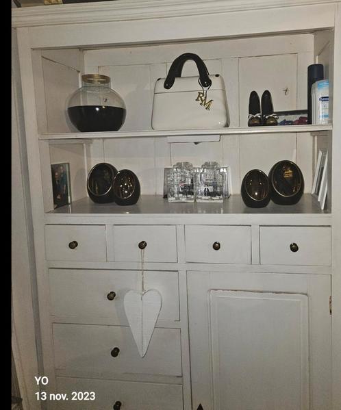 Crème buffetkast, Huis en Inrichting, Kasten | Buffetkasten, Zo goed als nieuw, 200 cm of meer, 25 tot 50 cm, Ophalen of Verzenden