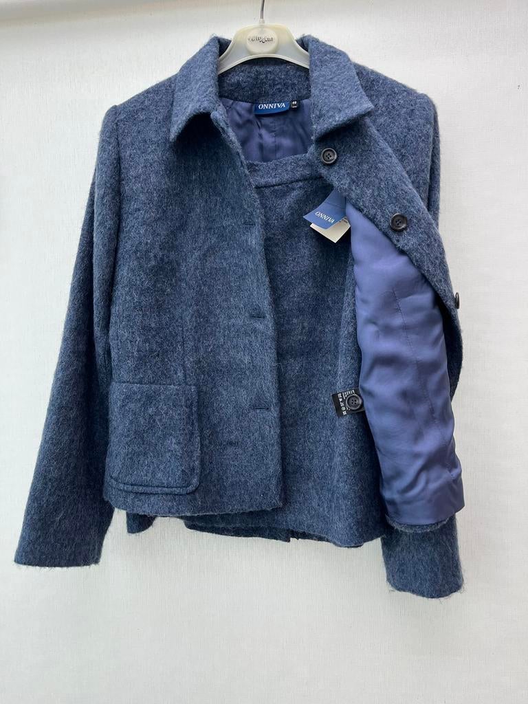 Blauw mantelpakje, 30%wol, nieuw (ongedragen), mt 38, Onniva, Maat 38/40 (M), Kostuum of Pak, Blauw, Nieuw