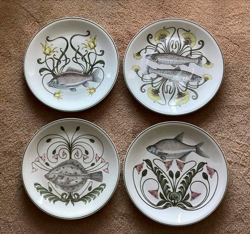 Villeroy & Boch grote borden, decor vissen, Huis en Inrichting, Keuken | Servies, Zo goed als nieuw, Bord(en), Overige stijlen