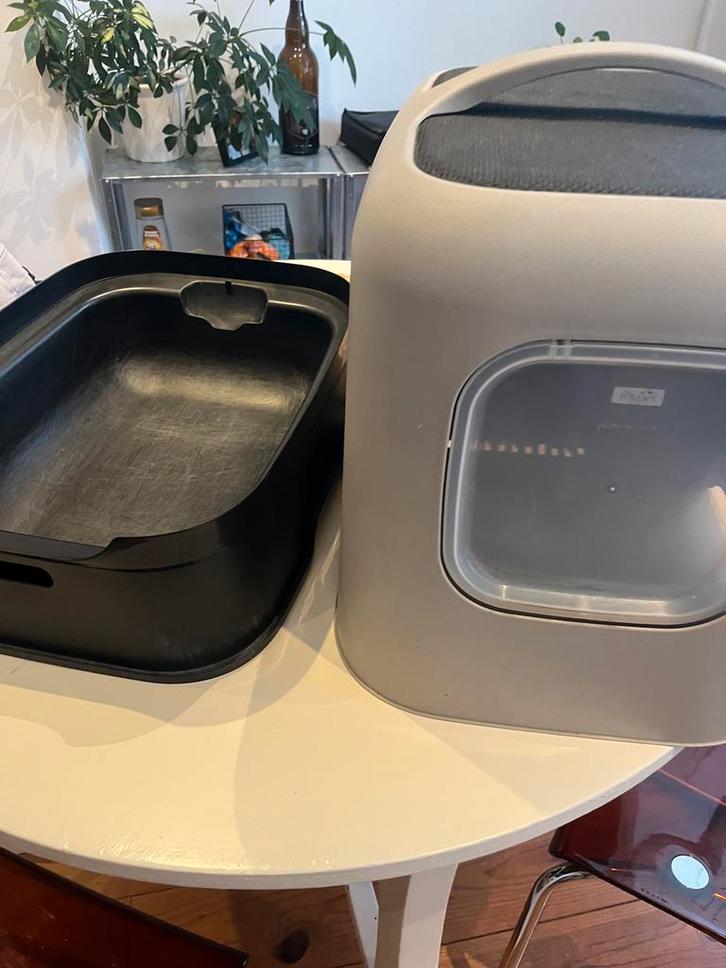 Kattenbak (REGIO DEN HAAG), Dieren en Toebehoren, Kattenbakken, Zo goed als nieuw, Gesloten, Ophalen