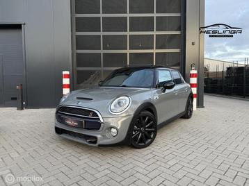 Mini Mini 2.0 Cooper S Chili Serious Business |Pano beschikbaar voor biedingen