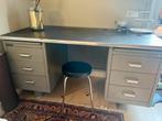 Stalen bureau, industrieel, Huis en Inrichting, Bureaus, Ophalen, Zo goed als nieuw