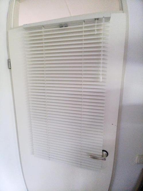 10x aluminium jaloezieen 25mm, Huis en Inrichting, Stoffering | Gordijnen en Lamellen, Zo goed als nieuw, 100 tot 150 cm, 100 tot 150 cm