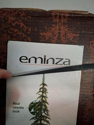 Kerstboom  beschikbaar voor biedingen