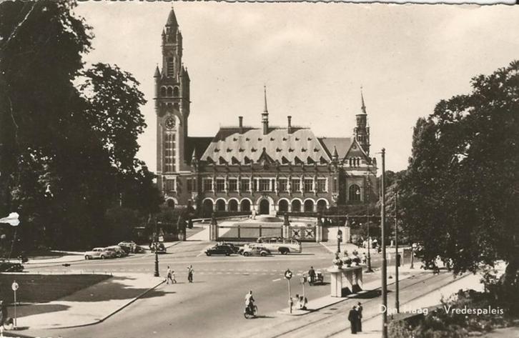 AK Den Haag Vredespaleis bus auto ijscokar fiets, Verzamelen, Ansichtkaarten | Nederland, Gelopen, Zuid-Holland, 1920 tot 1940