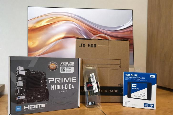 Mini pc kit + gratis minitor, Computers en Software, Desktop Pc's, Nieuw, 3 tot 4 Ghz, SSD, 8 GB, Met monitor, Gaming, Ophalen of Verzenden