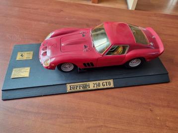 Ferrari 250 GTO Revell 1:12 beschikbaar voor biedingen