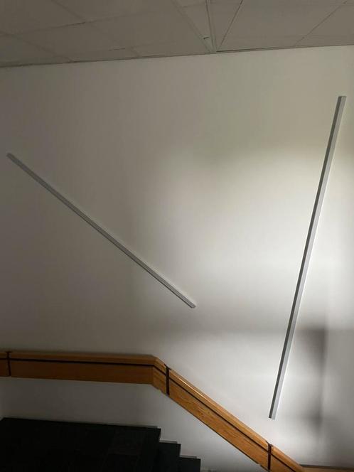 9x Zeer lange LED buizen, wand design lampen, modern tl lamp, Huis en Inrichting, Lampen | Wandlampen, Ophalen