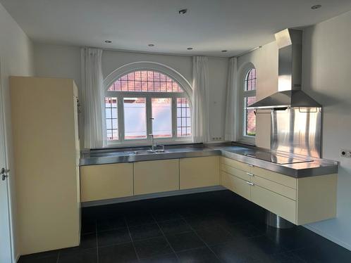 Design keuken (compleet), Huis en Inrichting, Keuken | Complete keukens, Gebruikt, Hoekkeuken, Geel, Staal of Rvs, Ophalen