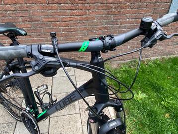 Mountainbike Cube Cross 28 inch 27 V 58 cm Nieuwstaat beschikbaar voor biedingen