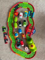 Mooie set auto’s met racebaan, tunnel en pianoweg!, Ophalen, Zo goed als nieuw, Overige aandrijving, Overige merken