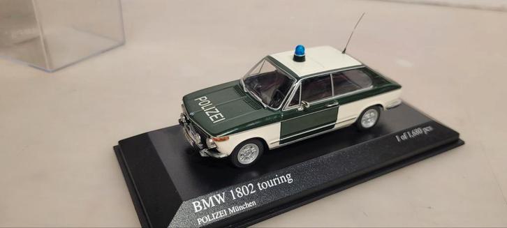 Minichamps BMW 1802 Touring Polizei Munchen, Hobby en Vrije tijd, Modelauto's | 1:43, Zo goed als nieuw, Auto, MiniChamps, Ophalen of Verzenden
