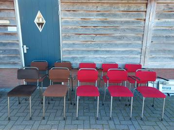 10 x vintage design stoelen partij stapelstoelen  beschikbaar voor biedingen