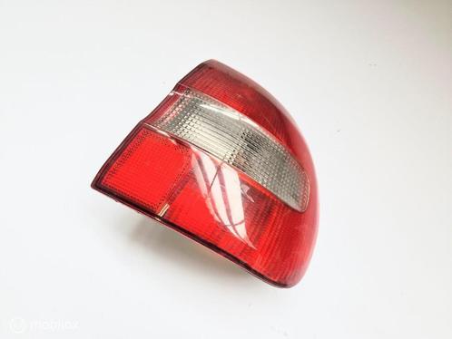 Achterlicht rechtsbuiten Volvo V40 I ('96-'04) 308019, Auto-onderdelen, Verlichting, Volvo, Gebruikt, Ophalen of Verzenden