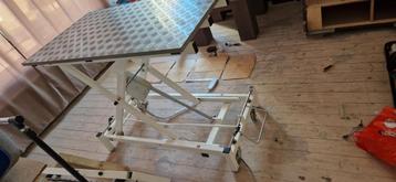 Trimtafel beschikbaar voor biedingen