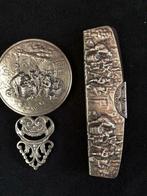 Spiegeltje en kam verzilverd mooi tafereel toiletsetje, Antiek en Kunst, Antiek | Goud en Zilver, Ophalen of Verzenden, Zilver