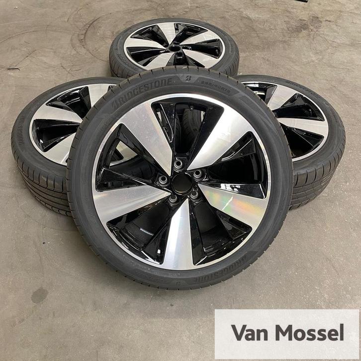 Audi A5 Bridgestone Turanza 6 245/40/R19 98Y, Auto-onderdelen, Banden en Velgen, Banden en Velgen, Zomerbanden, 19 inch, 245 mm