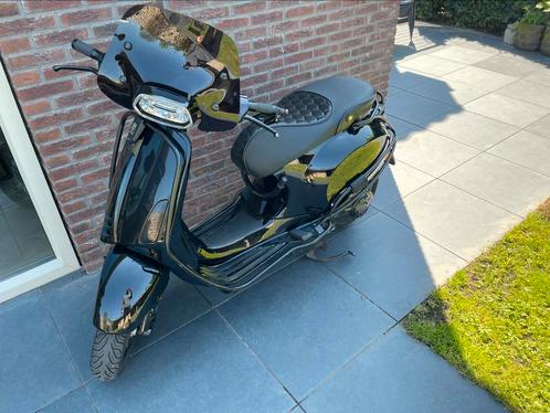 Vespa Sprint Full Option 50cc 2023, Fietsen en Brommers, Scooters | Vespa, Zo goed als nieuw, Vespa S, Ophalen