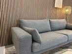 Nous Living - 3 zits Bank - Boucle - Grijs / Donkerblauw, Huis en Inrichting, Banken | Bankstellen, Ophalen of Verzenden, Zo goed als nieuw