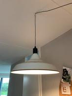 Witte metalen hanglamp met stekker, Ophalen of Verzenden, Gebruikt, Metaal, Minder dan 50 cm
