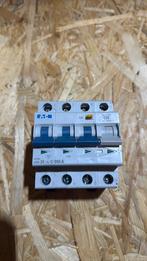 Eaton Aardlekautomaat C20 0,03mA 4polig in doos NIEUW, Doe-het-zelf en Verbouw, Elektra en Kabels, Ophalen of Verzenden, Nieuw