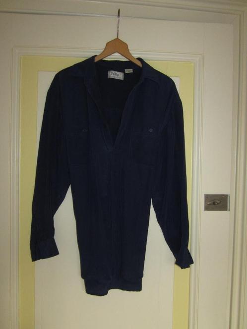 vintage donkerblauwe silk/zijde/zijden blouse, Kleding | Dames, Blouses en Tunieken, Zo goed als nieuw, Maat 38/40 (M), Blauw