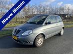 Lancia Ypsilon 1.2 Argento Aico 67 Dkm Nwe APK (bj 2008), Auto's, Lancia, Voorwielaandrijving, Gebruikt, Origineel Nederlands