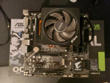 B450 AORUS M + AMD RYZEN 5 1600 AF + 2X8GB 3200 MHZ CORSAIR beschikbaar voor biedingen