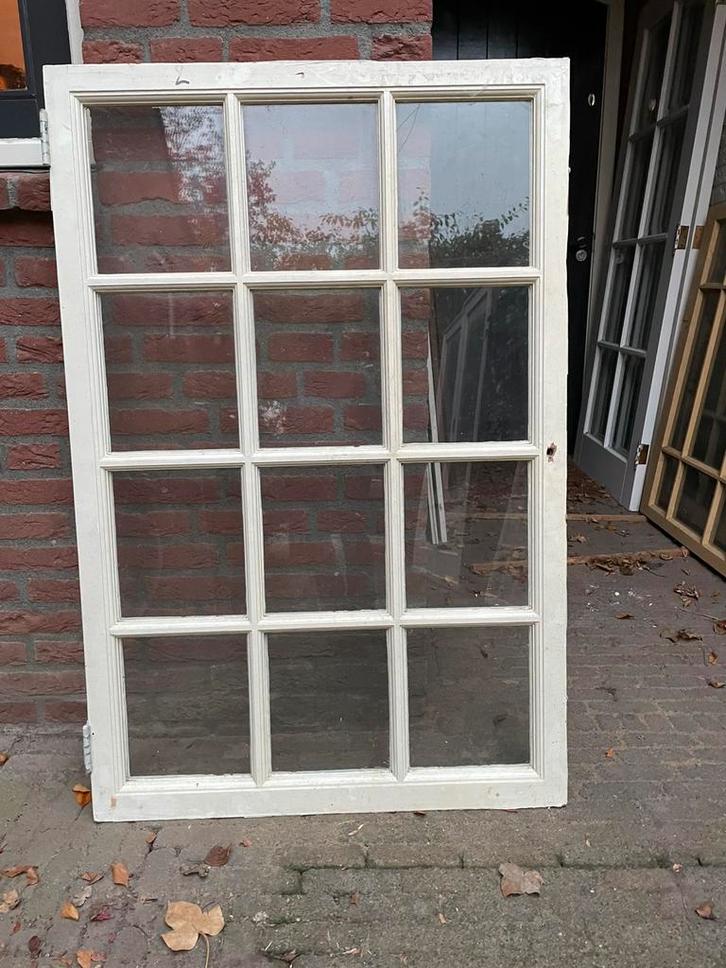 3 mooie, oude ramen met roedeverdeling en glas, 80 X 122 cm, Doe-het-zelf en Verbouw, Kozijnen en Schuifpuien, Gebruikt, Raamkozijn