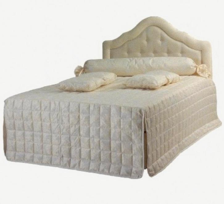 LUXE BOXSPRING 160/200 INCL SPREI,SIERKUSSENS,NEKROL TEAB, Huis en Inrichting, Slaapkamer | Boxsprings, Zo goed als nieuw, 160 cm