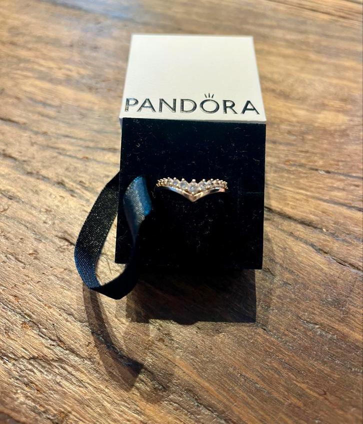 Pandora Princess Tiara Ring - Maat 58, Sieraden, Tassen en Uiterlijk, Ringen, Zo goed als nieuw, Dame, 17 tot 18, Goud, Met kristal