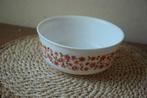 Vintage Arcopal Scania schaaltje met bloemmotief, Gebruikt, Ophalen of Verzenden, Overige stijlen, Glas