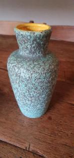 Vintage groen turquoise retro vaas 523-18, Gebruikt, Aardewerk of Porselein, Ophalen of Verzenden, Minder dan 50 cm