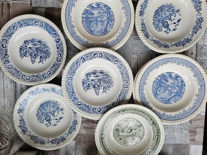 Vintage Borden Set, Antiek en Kunst, Antiek | Servies los, Ophalen of Verzenden