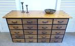 Prachtige industriele vintage toonbank apothekers ladekast, Huis en Inrichting, Kasten | Ladekasten, Ophalen, Gebruikt, 150 tot 200 cm