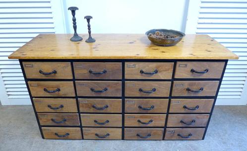 Prachtige industriele vintage toonbank apothekers ladekast, Huis en Inrichting, Kasten | Ladekasten, Gebruikt, Minder dan 100 cm