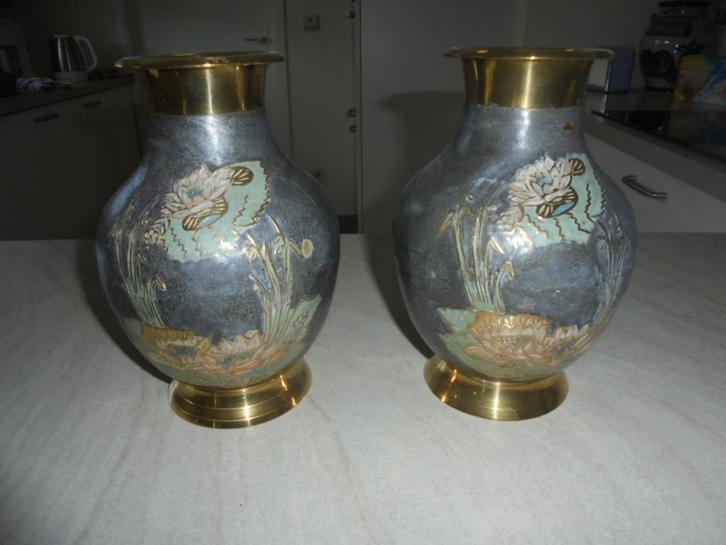 Cloisonne vaasjes / 2 stuks / koper met emaille, Antiek en Kunst, Antiek | Vazen, Ophalen