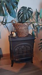 Oma's Gietijzeren Gaskachel - Nostalgisch & Werkend!, Gebruikt, Gas, Ophalen of Verzenden, Vrijstaand