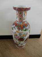 Porseleinen buikvaas met uitlopende hals, 61 cm., Antiek en Kunst, Antiek | Vazen, Ophalen of Verzenden