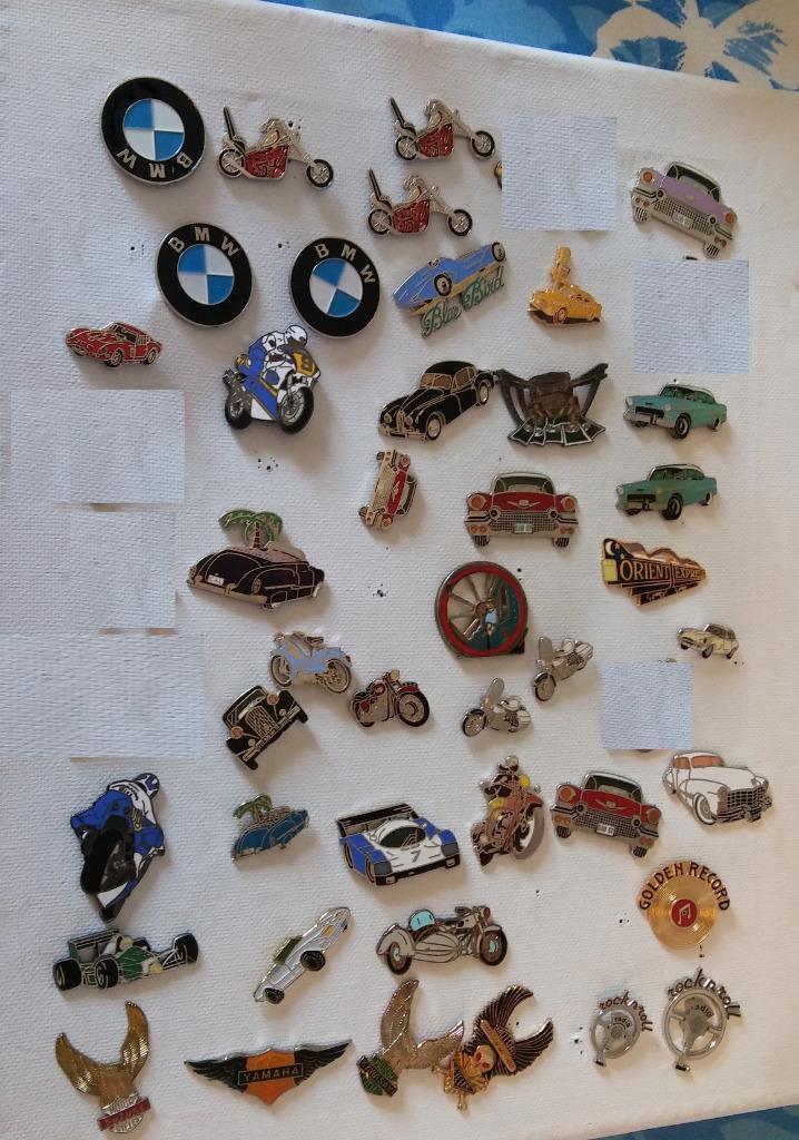 Auto motor bmw biker pins pin formule 1 taxi transport, Verzamelen, Speldjes, Pins en Buttons, Gebruikt, Transport, Verzenden