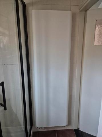 Badkamer Radiator - Zonder Kraan beschikbaar voor biedingen